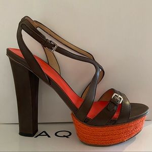 AQUA Brown Leather Heels, Orange Platform Size 7.5
